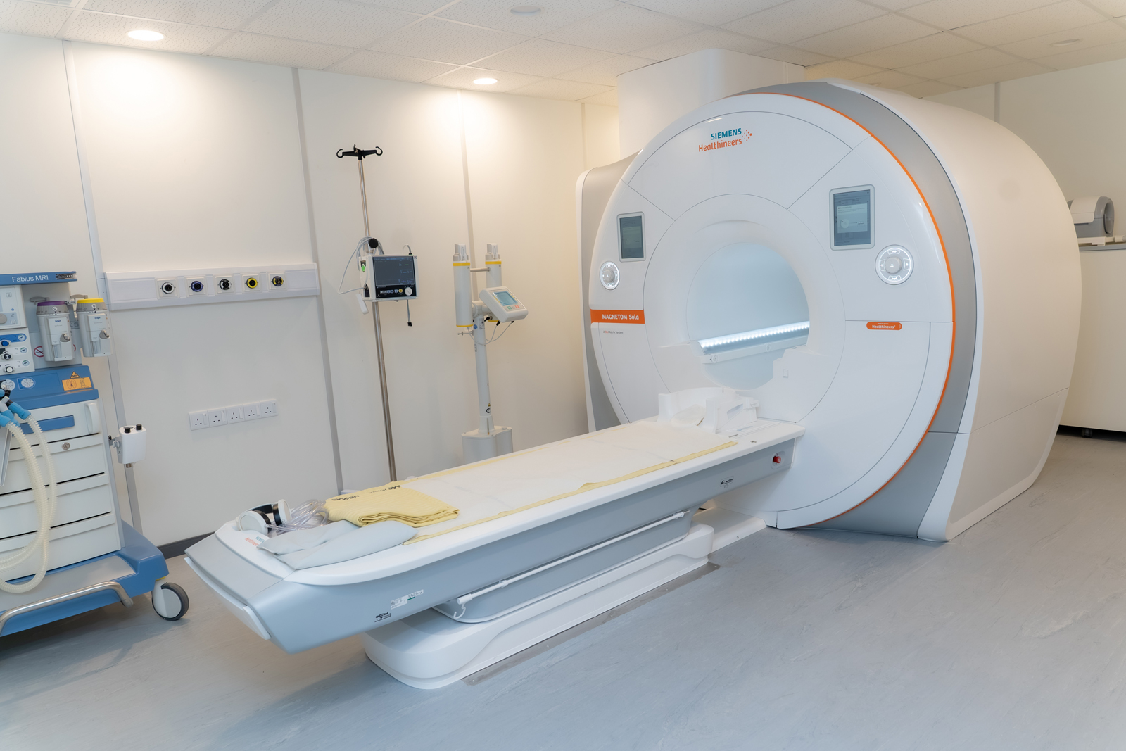 හේමාස් රෝහල වෙතින් නව ගෝලීය මට්ටමේ MRI තාක්ෂණයක් ශ්‍රී ලංකාවට හඳුන්වා ...